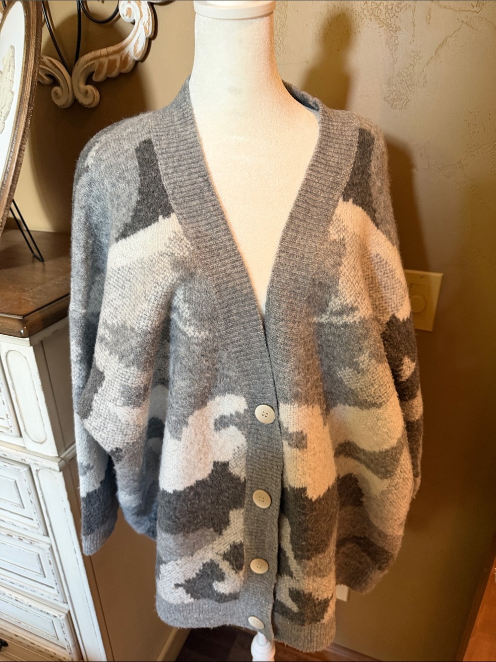 POL Oversized Grey and Cream Camouflage Button-Front Cardigan